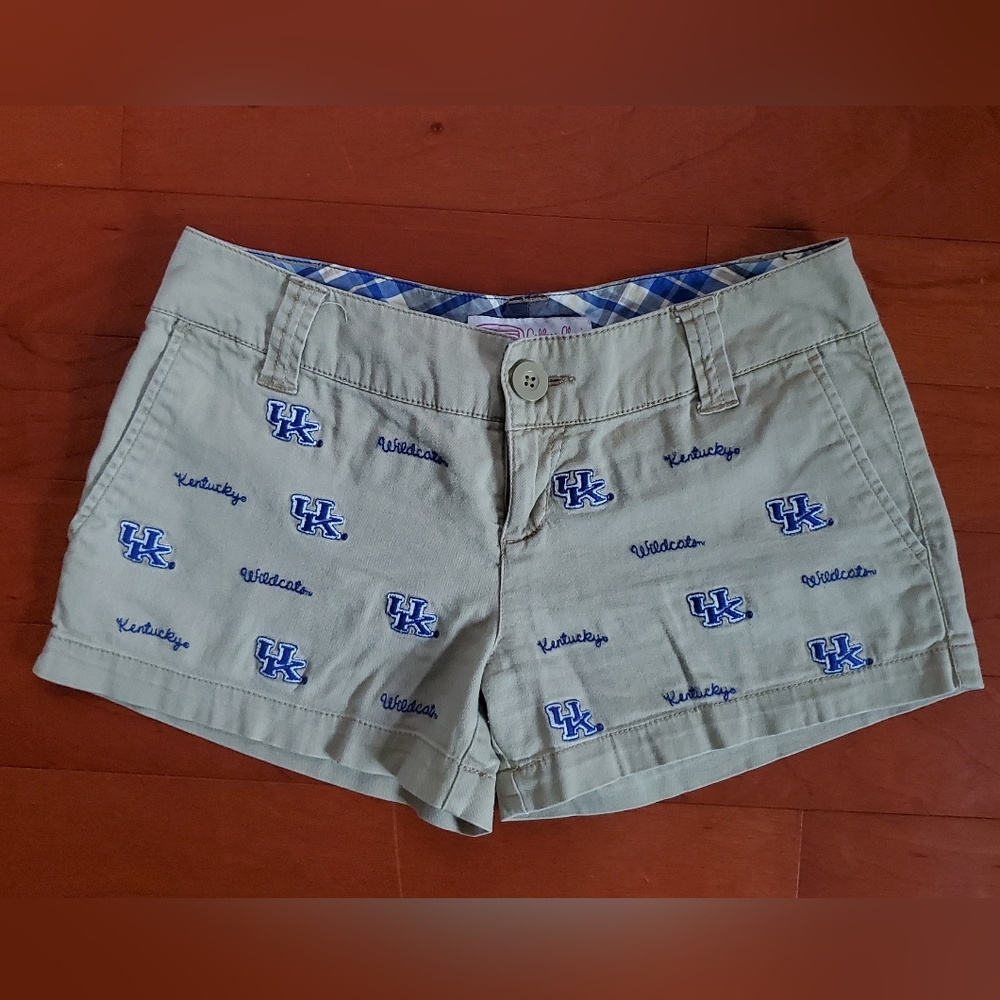 UK Wild Cats Khaki Shorts Size 1